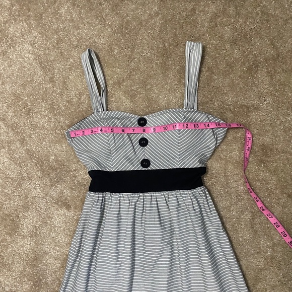 Black and White Striped Dress! - Picture 2 of 4